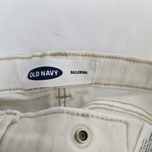 Old Navy Girl Ballerina White Embroidered Adjustable Waist Stretch Jeans 4T NWOT - Picture 3 of 7